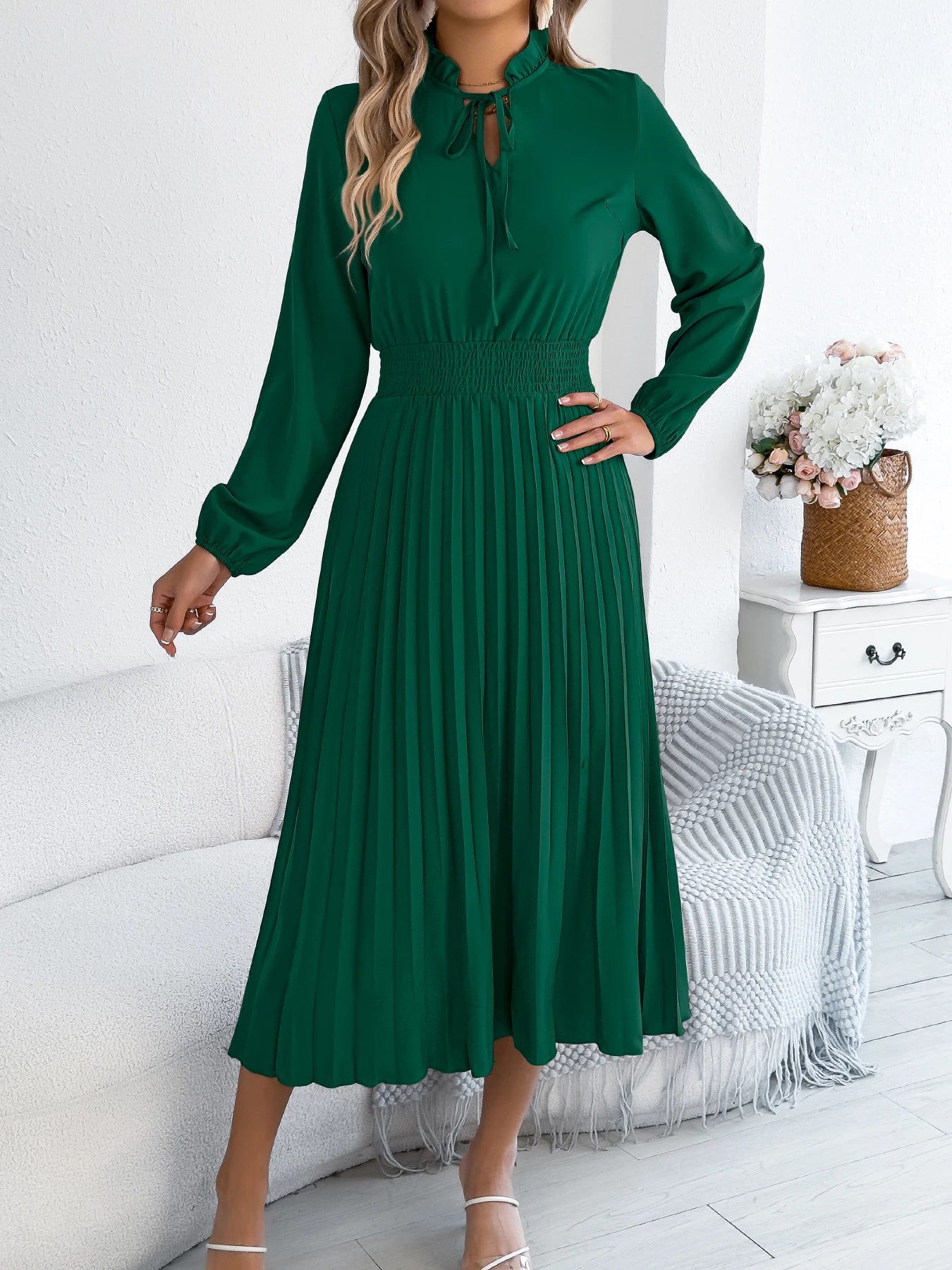Elegant Dresses for Women 2025 Autumn Winter Casual Solid Color V Neck Lace Up Pleated Maxi Dress Red Khaki Green Woman Dresses