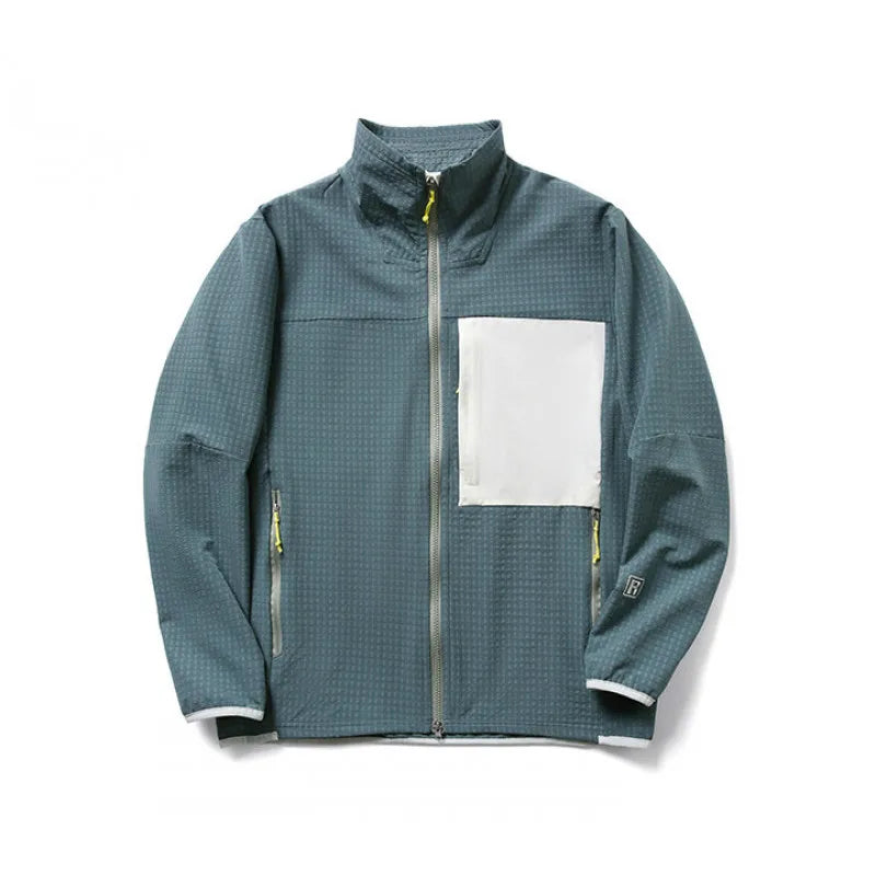 High-quality Outdoor Camping, Hiking, Windproof and Waterproof Jacket for Both Men and Women To Keep Warm.