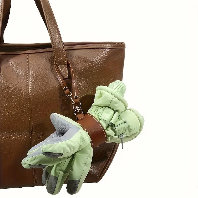 Travel Accessories Clip - Multifunctional Scarf, Glove and Hat Holder, Suitable for Suitcases and Bags, Fashionable Round Design