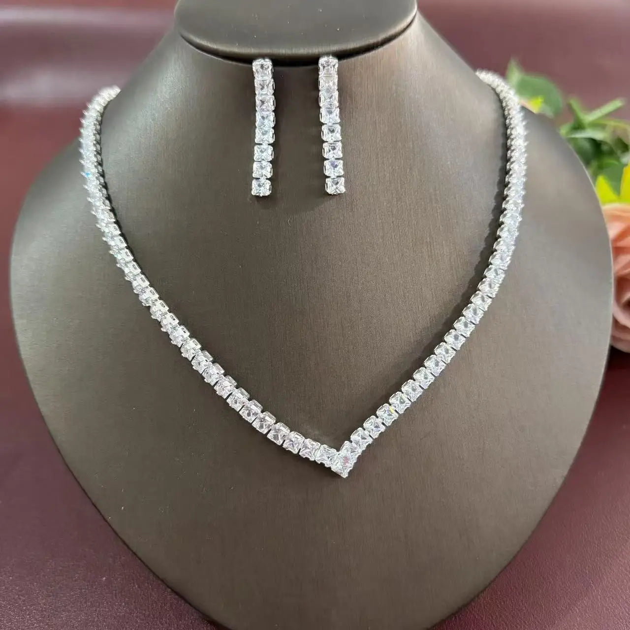 Fashionable women's necklace, hand jewelry, earrings, rings, wedding jewelry 3-piece set, fashionable and simple wedding jewelry