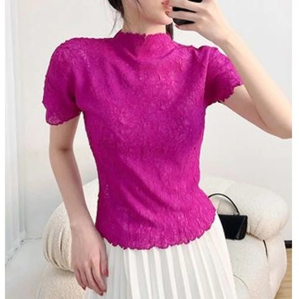Basic short-sleeved tops for women in summer, slim fit, stand-up collar, black pleated T-shirt, 2025 new summer tops