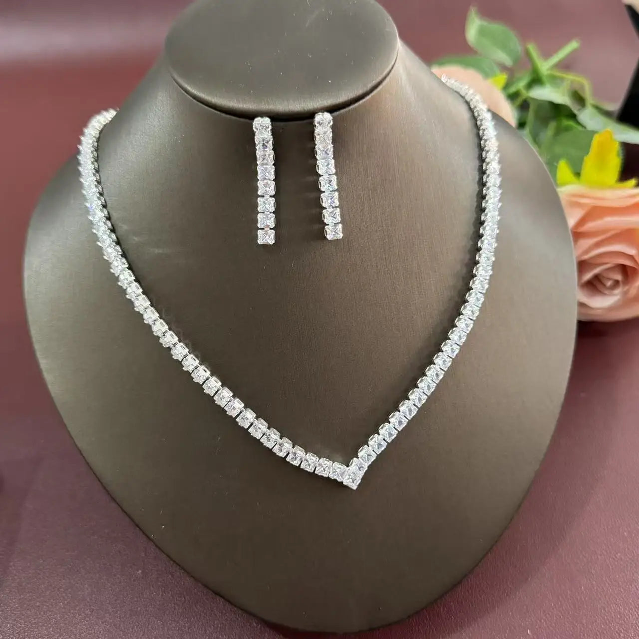 Fashionable women's necklace, hand jewelry, earrings, rings, wedding jewelry 3-piece set, fashionable and simple wedding jewelry