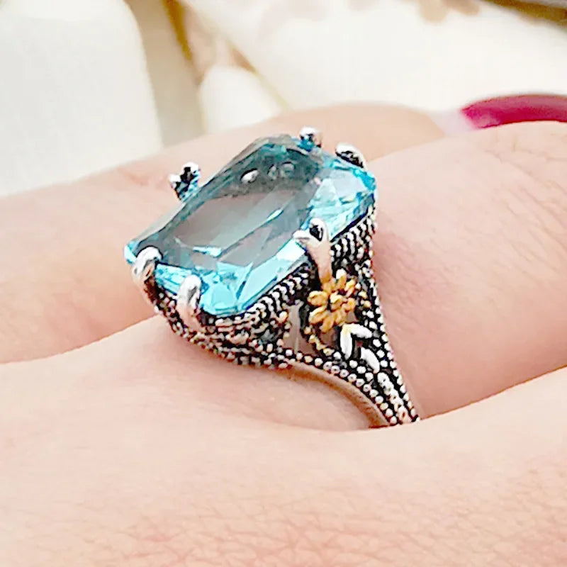 Women's Jewelry S925 Silver Ring High Sea Blue Topaz Ring Two-Tone Flower Ring