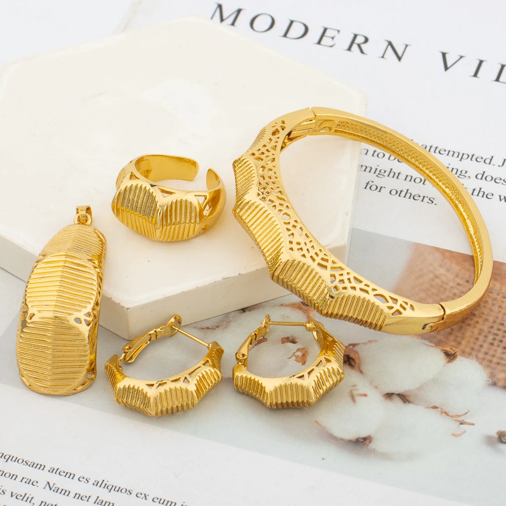 Fashion Jewelry Set for Women   Necklace and Earrings with Bracelet Ring Set for Weddings Party Jewelry Set Gifts ﻿