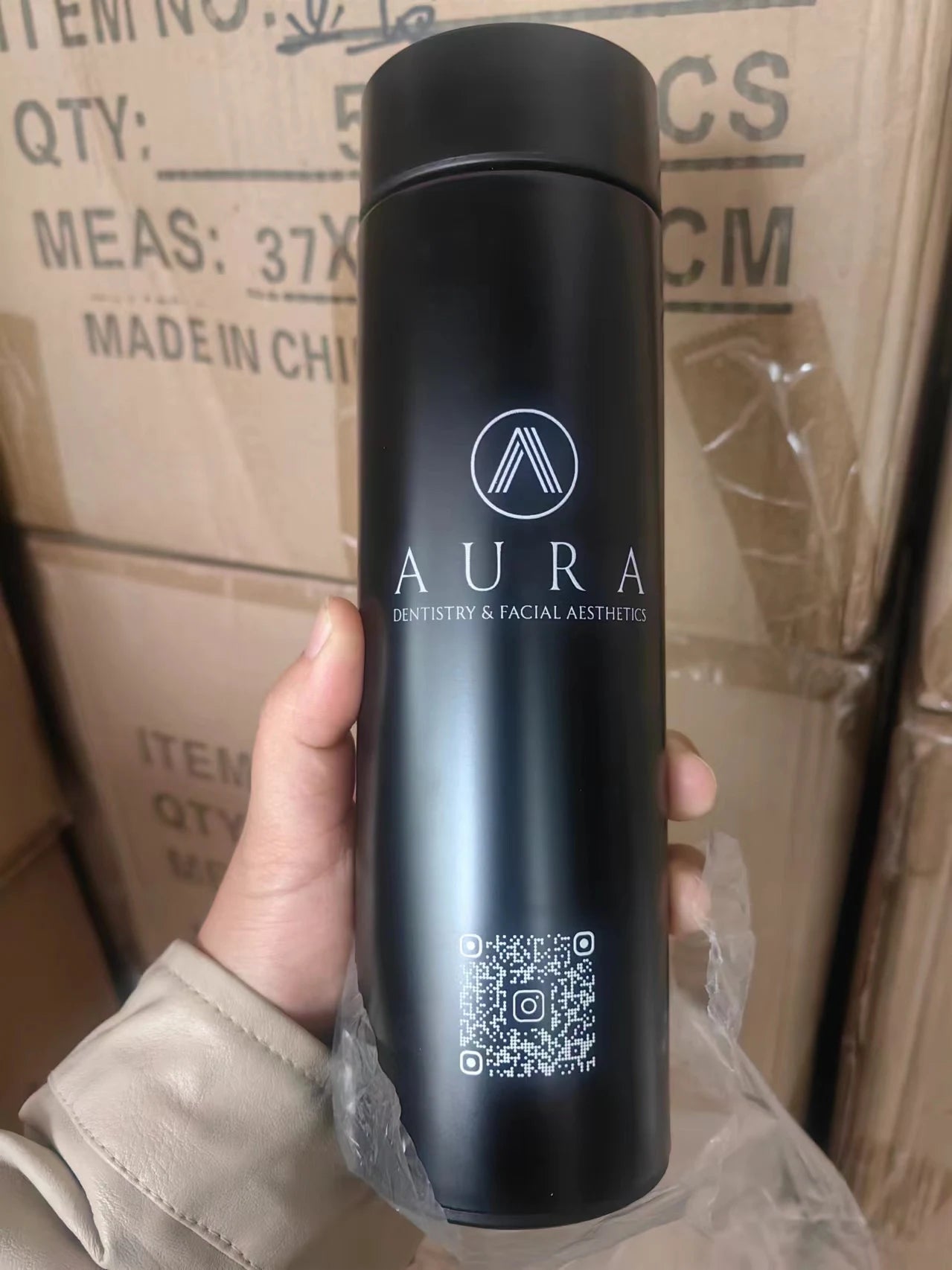 LOGO Name Thermal Bottle with Digital Thermometer 500ml Led Bilayer Flask Vacuum Insulated Bottle Portable Thermos Bottle