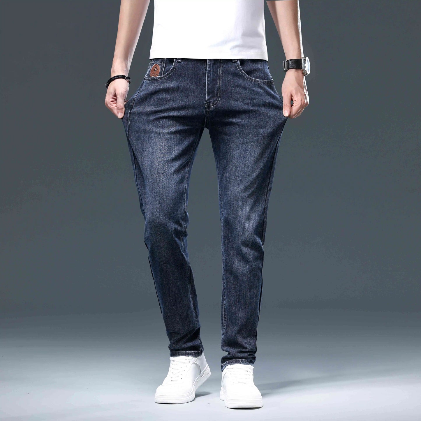 2025 new men's loose (slightly stretchy) jeans, casual and versatile, high and slim straight leg pants that can be worn all year